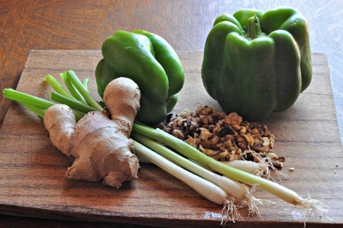 A photo of ingredient to make chinese chicken