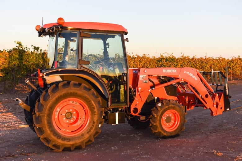 Kubota 8540 Narrow Tractor