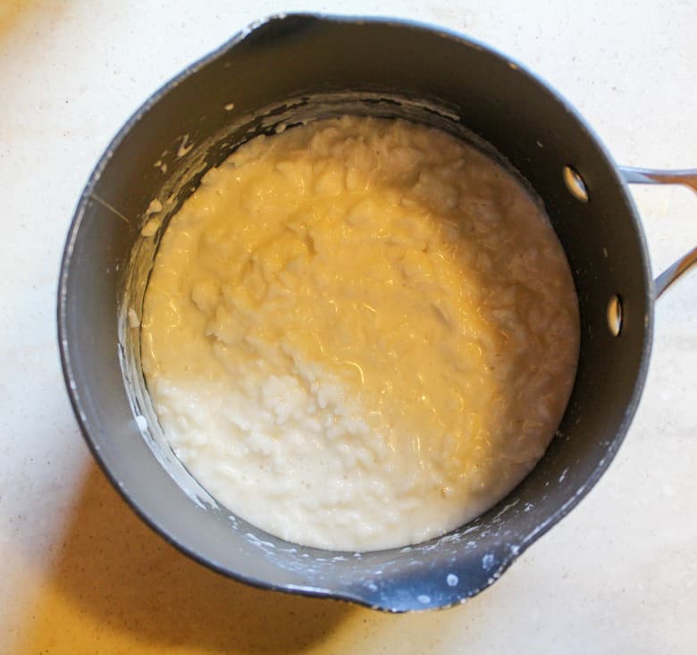 finished cream of rice in the pot